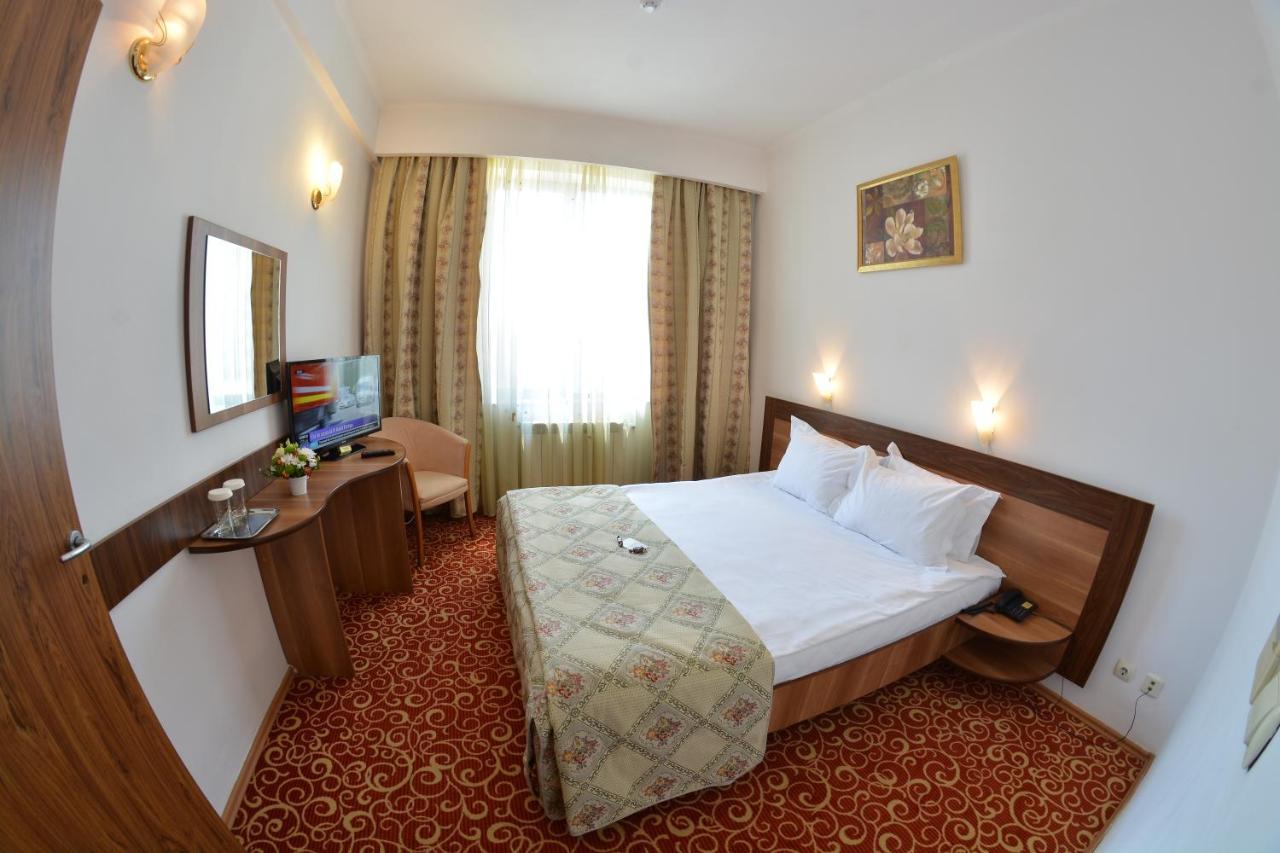 Hotel Central Ploieşti Eksteriør billede