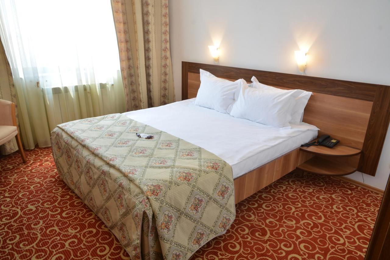 Hotel Central Ploieşti Eksteriør billede