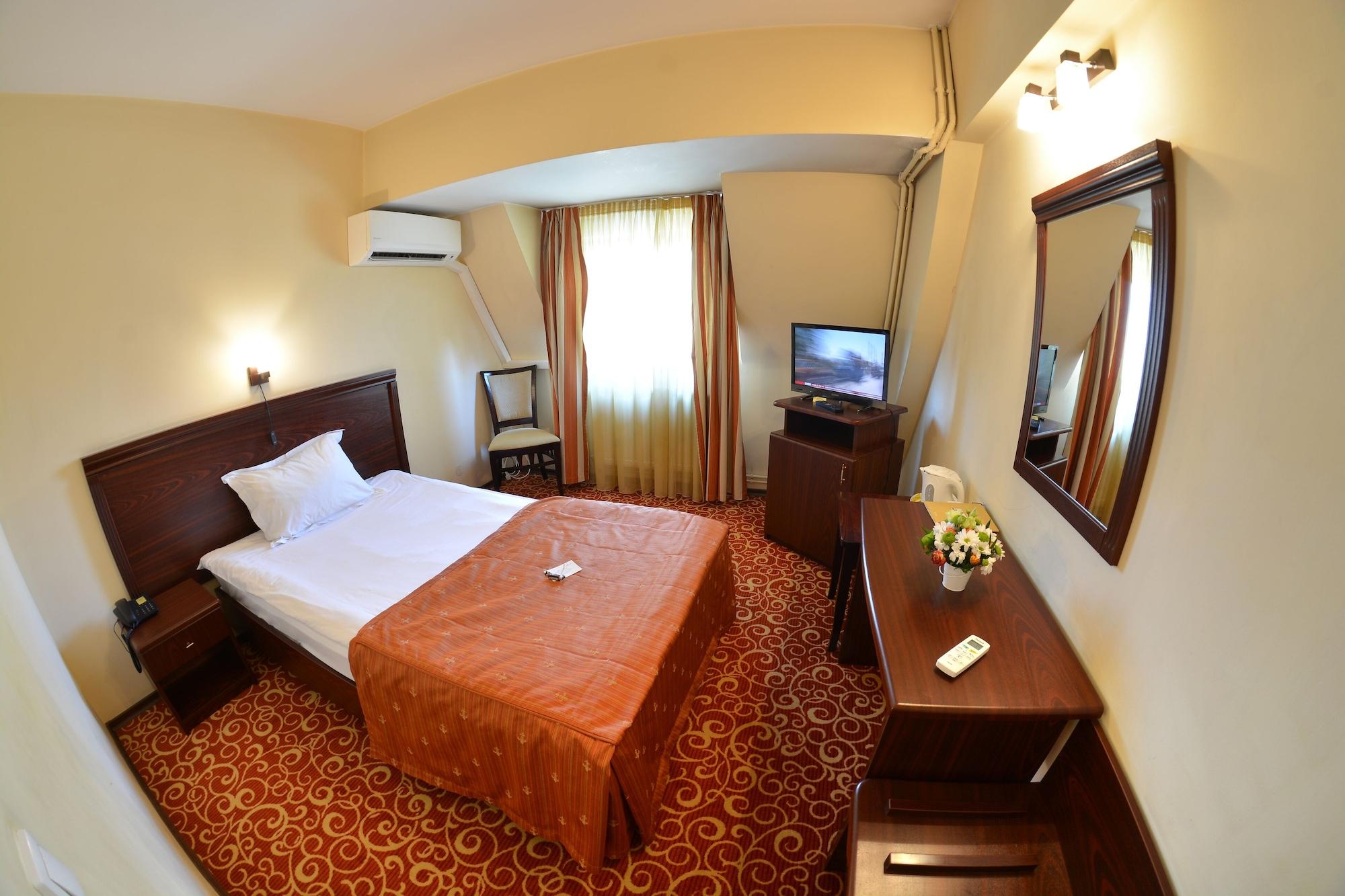 Hotel Central Ploieşti Eksteriør billede