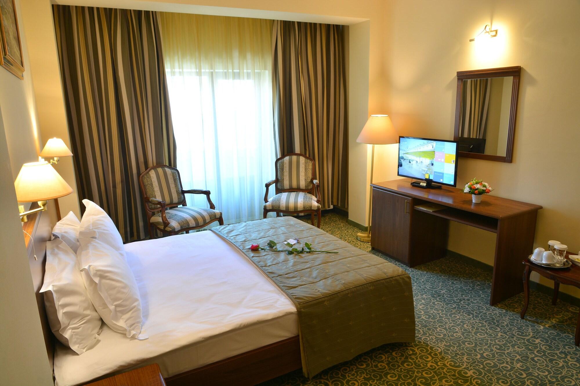 Hotel Central Ploieşti Eksteriør billede