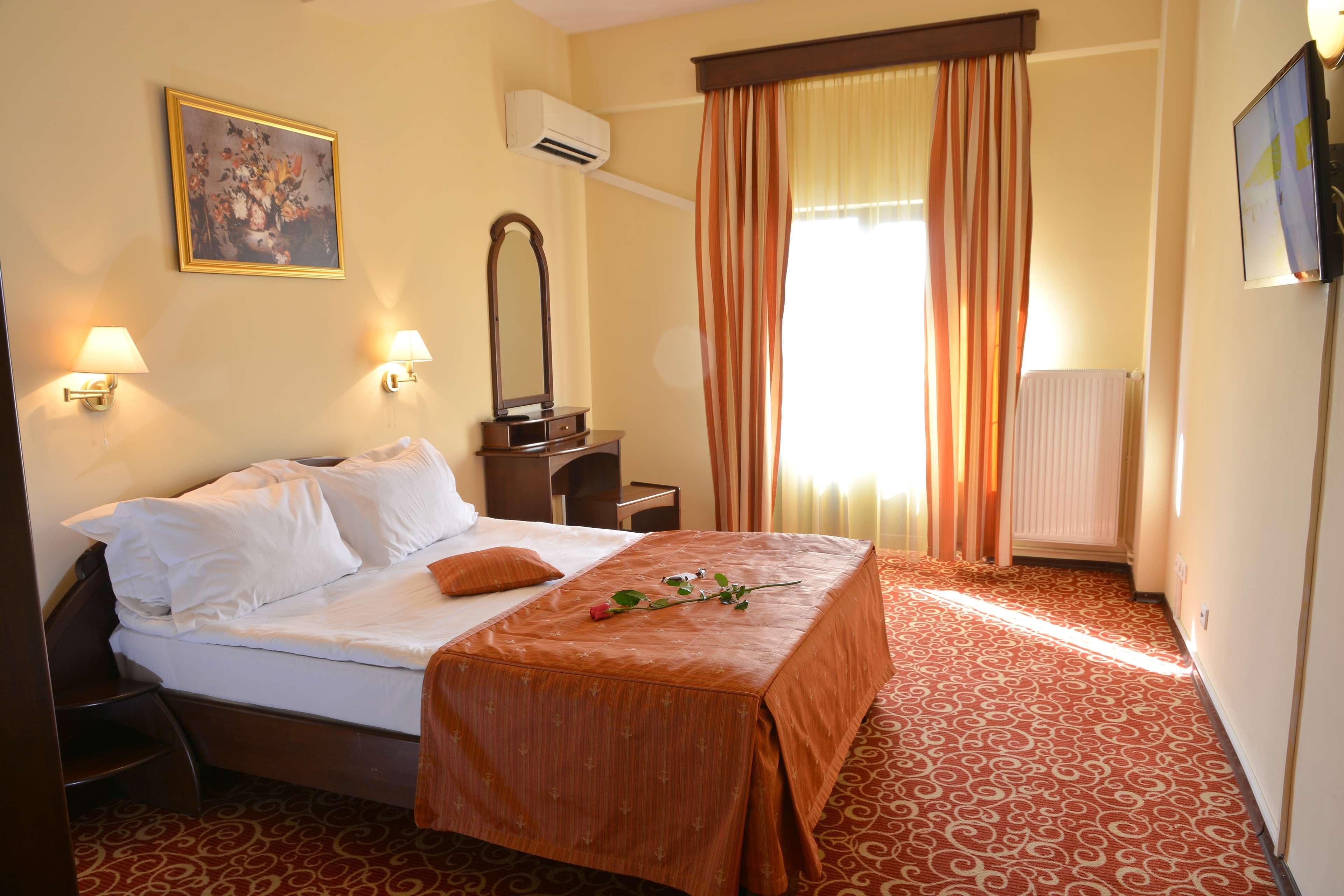 Hotel Central Ploieşti Eksteriør billede