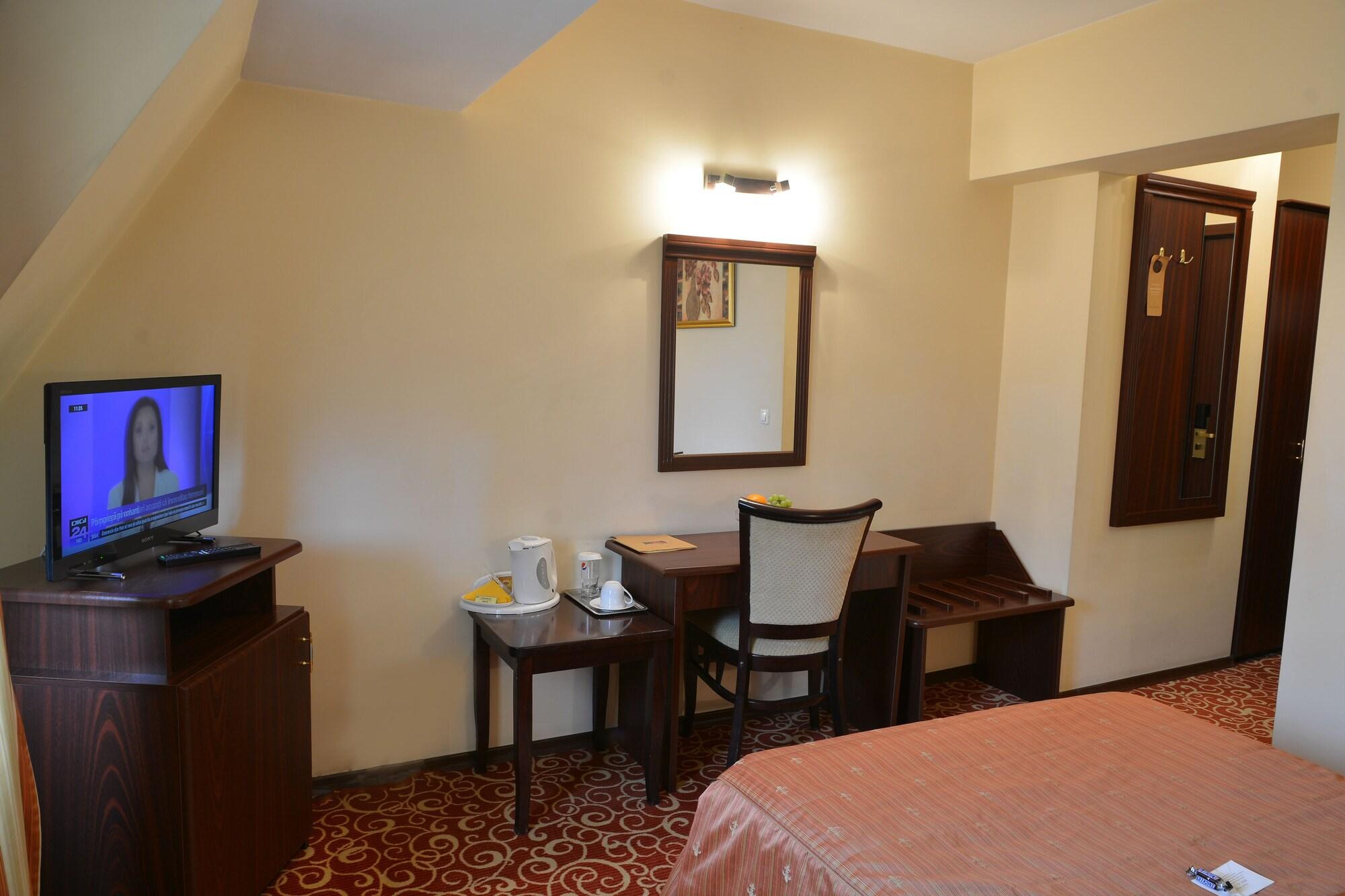 Hotel Central Ploieşti Eksteriør billede