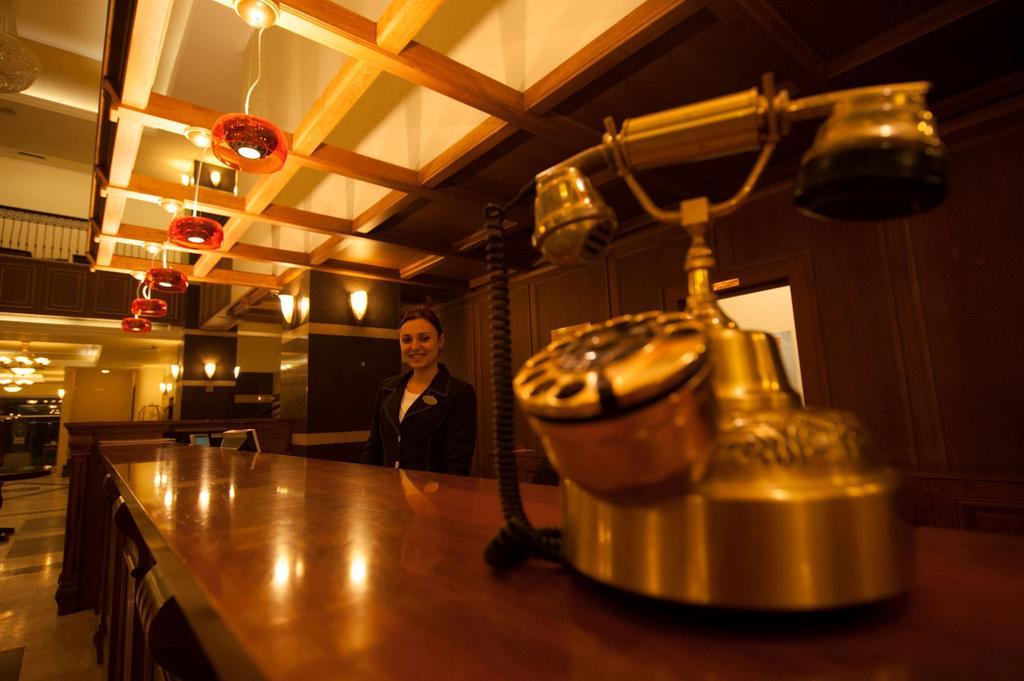 Hotel Central Ploieşti Eksteriør billede
