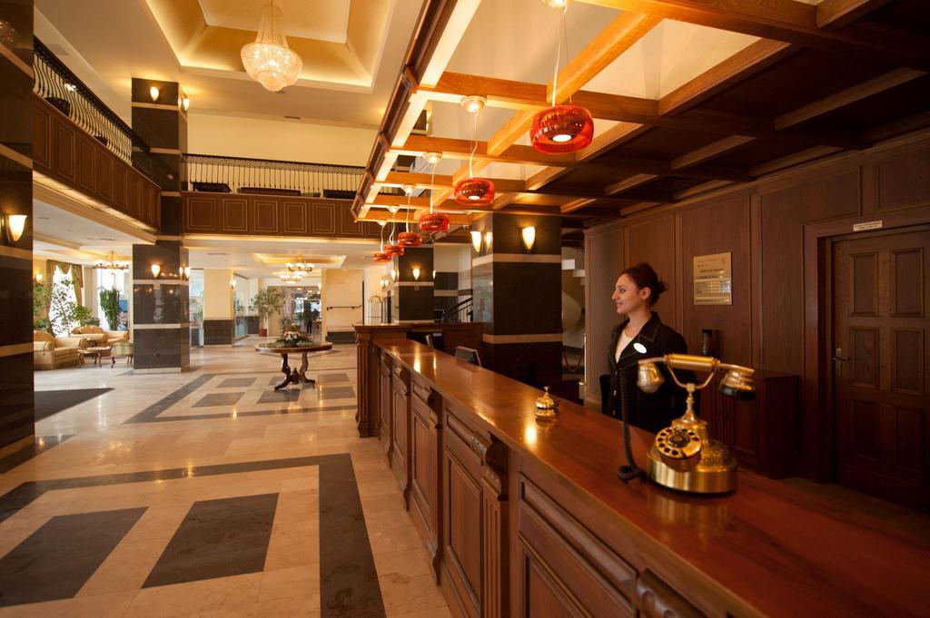 Hotel Central Ploieşti Eksteriør billede