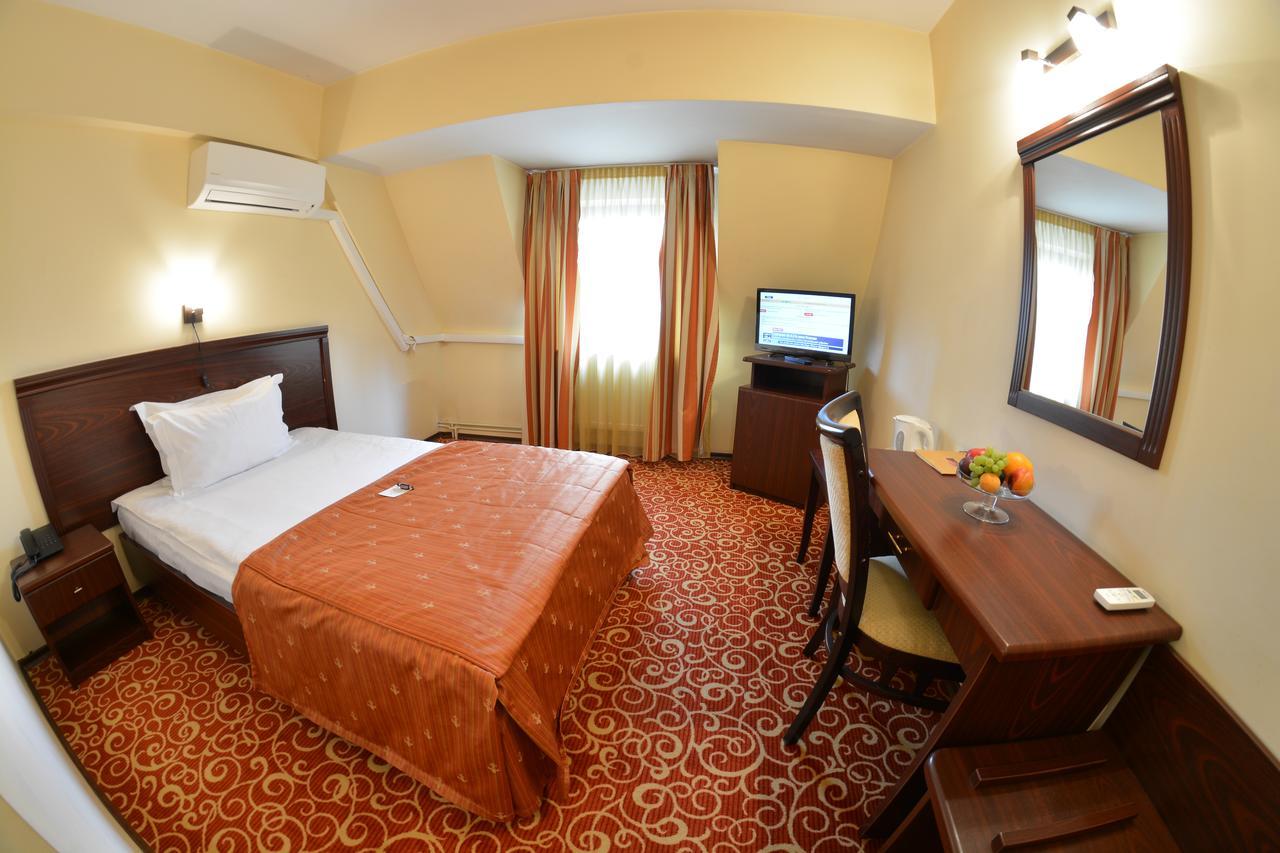 Hotel Central Ploieşti Eksteriør billede